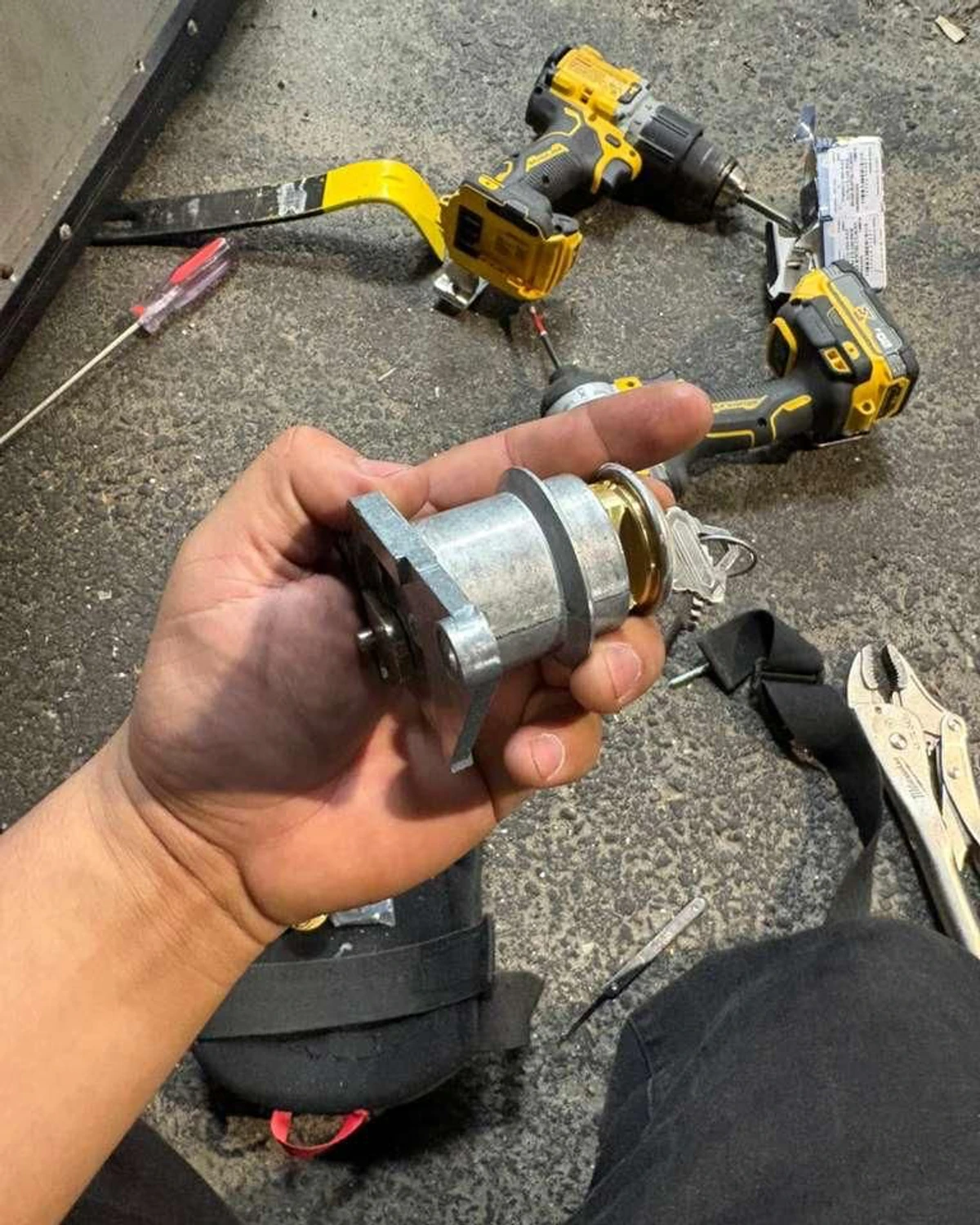 Lock cylinder replacement with professional tools in Caledon