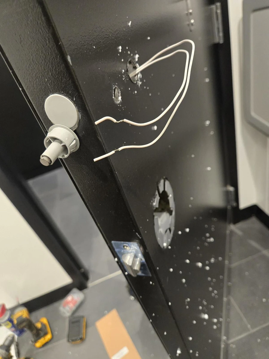 Access control and electronic lock wiring on a commercial door in Pickering