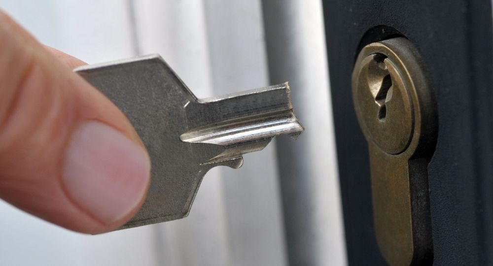 how to get a broken key out of a lock